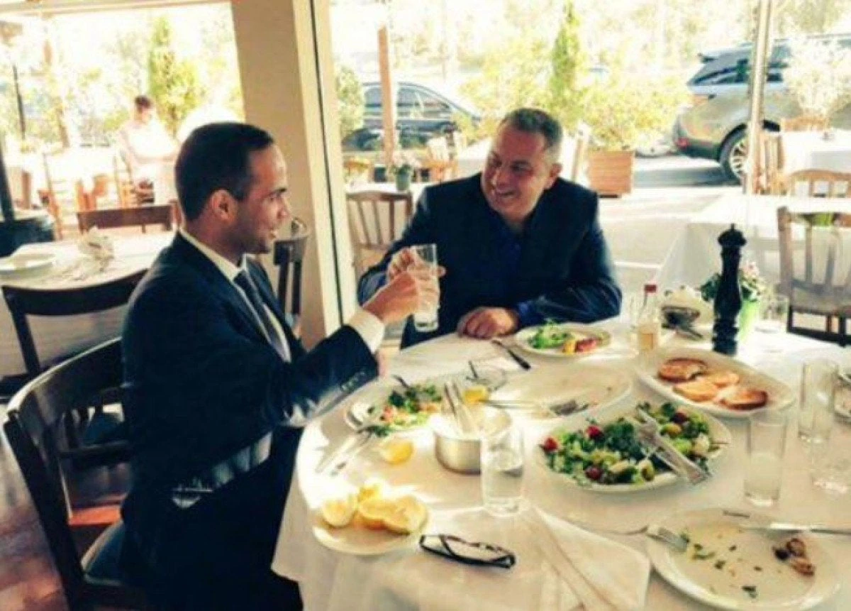 Τον… δίνει στεγνά – Τζορτζ Παπαδόπουλος για Καμμένο: Ο πλέον φιλοαμερικανός υπουργός!